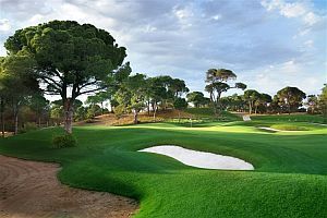 The Montgomerie Bunker mit Wellen Belek